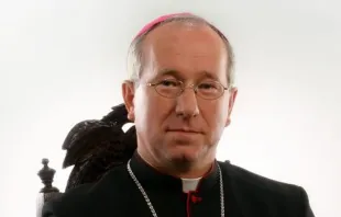 Mons. Andrzej Dziuba, renuncia por mal manejo de acusaciones de abusos. Crédito: Diócesis de Lowicz