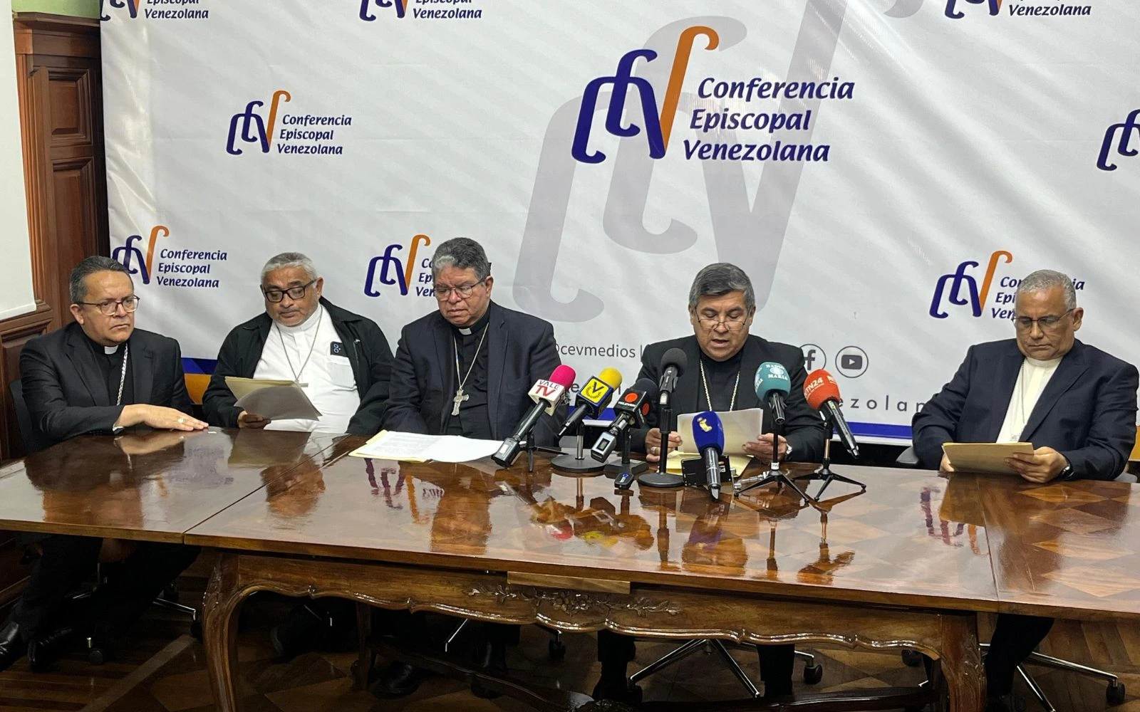 Rueda de prensa en Caracas de los obispos venezolanos encargados de presentar el documento.?w=200&h=150