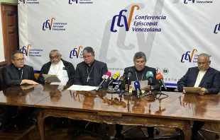 Rueda de prensa en Caracas de los obispos venezolanos encargados de presentar el documento. Crédito: Andrés I. Henríquez/EWTN Noticias.