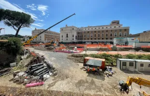 Imagen de las obras para el Jubileo 2025 en la Plaza Pía de Roma Crédito: Daniel Ibáñez/EWTN News