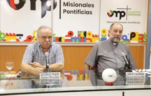 El misionero español P. Saturnino Pasero (i) y el director de OMP España, P. José María Calderón (d). Crédito: OMP España