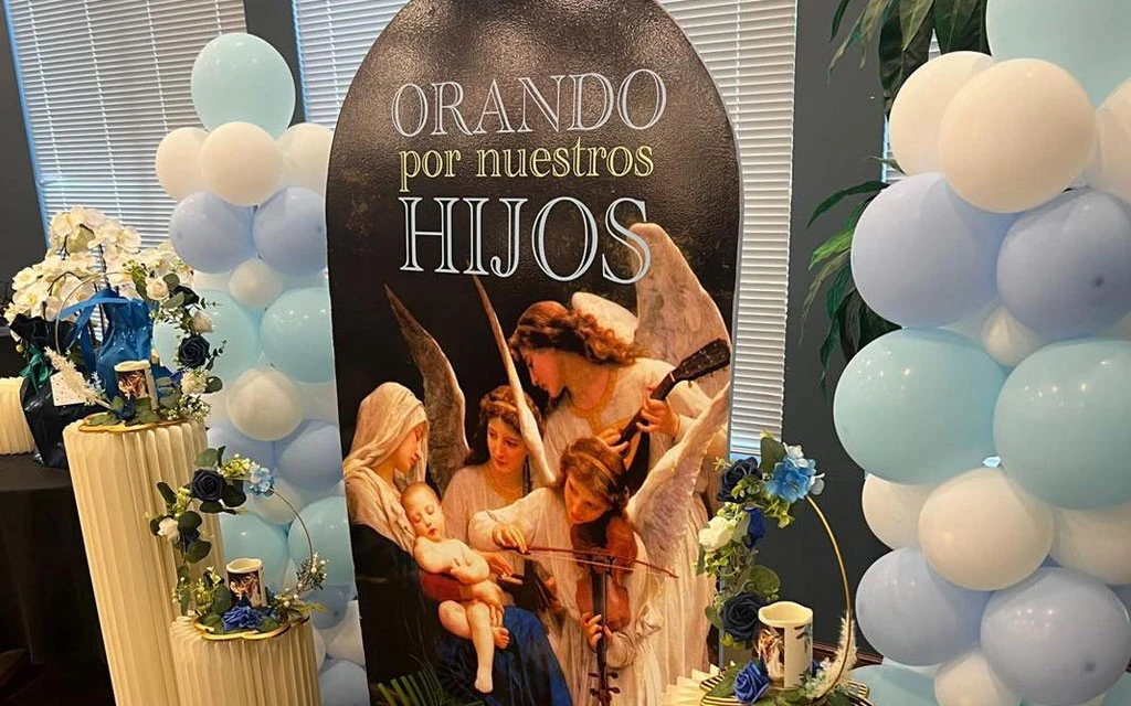 Orando por nuestros hijos, imagen de una celebración reciente del ministerio católico en Palm Beach en Florida.?w=200&h=150