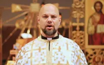 P.  Jason Charron, sacerdote católico rezó por la seguridad de Trump momentos antes del tiroteo.