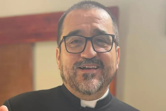 Padre Omar Sánchez Portillo da mensaje de fe y esperanza en el día de los tumores cerebrales 08062024