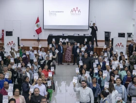 Lanzan plataforma que promueve la libertad de los padres para educar a sus hijos en Perú