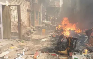 Casas y enseres quemados luego de los ataques a cristianos en Jaranwala, en agosto de 2023, a manos de musulmanes. Crédito: ACN.