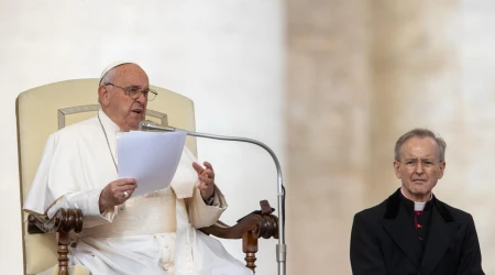 El Papa Francisco pronuncia una catequesis sobre el Espíritu Santo el 16 de octubre de 2024.