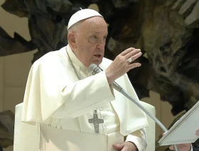 El Papa Francisco afirma que, si creemos que nada es imposible para Dios, haremos milagros 