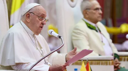 El Papa Francisco durante su encuentro con las autoridades de Timor Oriental