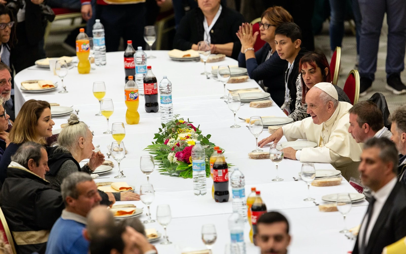 El Papa Francisco almuerza con personas desfavorecidas en 2019?w=200&h=150