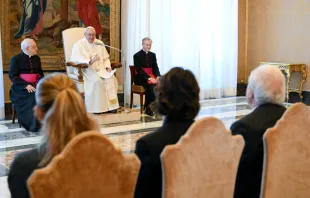 El Papa Francisco durante la audiencia con expertos financieros este lunes 3 de junio Crédito: Vatican Media