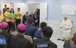 Papa Francisco en la Casa de la Misericordia. Crédito: Captura de video / Vatican Media.