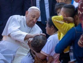 “Debemos dejarnos cuidar por Dios”, anima el Papa Francisco en encuentro con niños con discapacidad