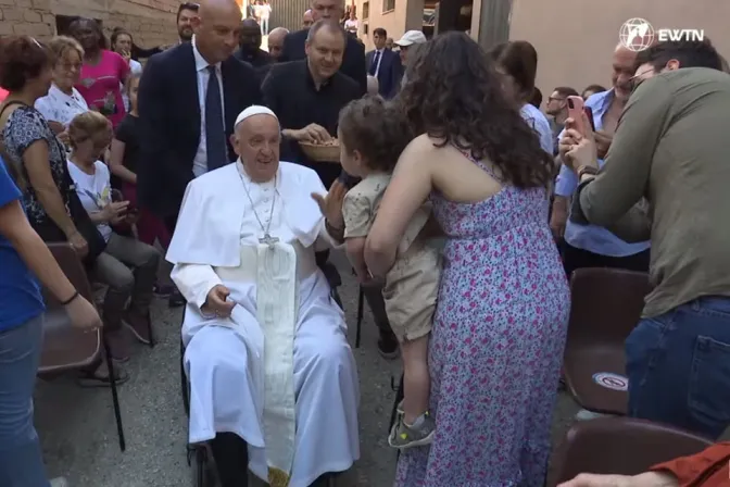 El Papa Francisco encuentra a 30 familias en Roma 06062024