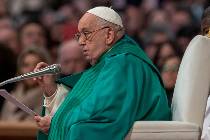 El Papa Francisco durante la Misa por la Jornada Mundial de los Pobres 2024.