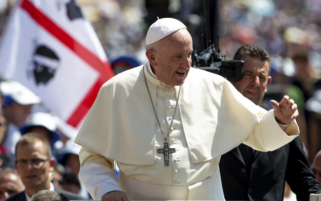 El Papa Francisco en un encuentro con jóvenes en la Plaza de San Pedro en el Vaticano.?w=200&h=150