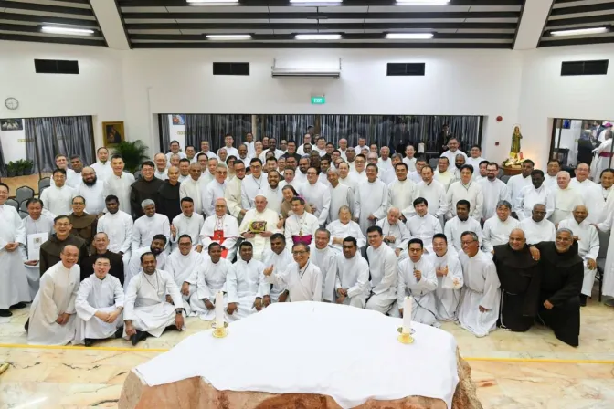 Encuentro del Papa Francisco y sacerdotes en Singapur