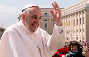 Durante 2023, el pontificado del Papa Francisco estuvo lleno de momentos memorables. Crédito: Ashwin Vaswani / Unsplash