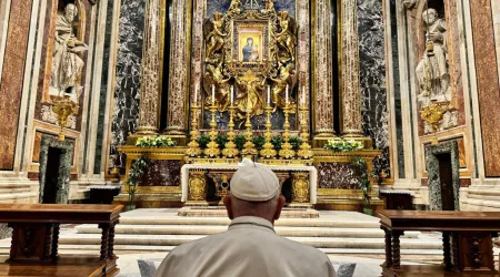 El Papa Francisco reza en Santa María la Mayor este 13 de septiembre 13092024