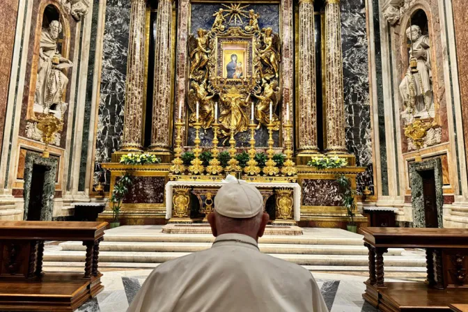 El Papa Francisco reza en Santa María la Mayor este 13 de septiembre 13092024