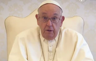 El Papa Francisco en el video de intenciones de oración de octubre 2024. Crédito: Youtube Red Mundial de Oración del Papa.