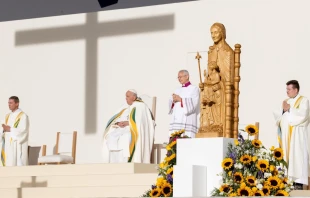 El Papa Francisco preside la Misa de clausura de su visita a Bélgica Crédito: Daniel Ibáñez/EWTN News