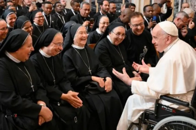 El Papa Francisco, durante un encuentro con religiosos en el Vaticano el 12 de agosto de 2024.