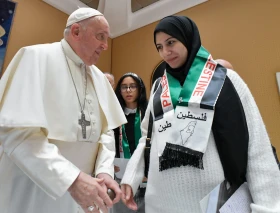 El Papa recibe a familiares de rehenes israelíes y de palestinos de Gaza: “Esto no es guerra, es terrorismo”