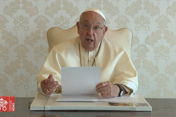 El Papa Francisco dirige un videomensaje a la Pontificia Academia de Teología de Sicilia (Italia).