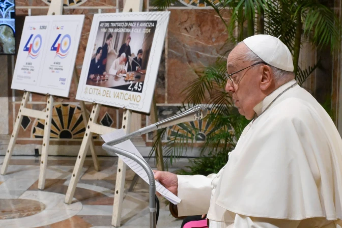 Imagen del Papa Francisco en la ceremonia con motivo del  40° aniversario del Tratado de Paz entre Argentina y Chile