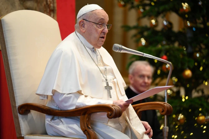 El Papa Francisco durante la audiencia al cuerpo diplomático