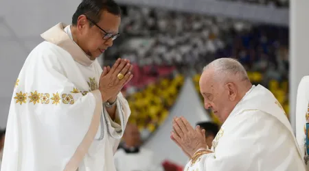 Papa Francisco en la Santa Misa en Indonesia