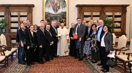 El Papa Francisco junto con los miembros de "Pasqua Together 2025” esta mañana