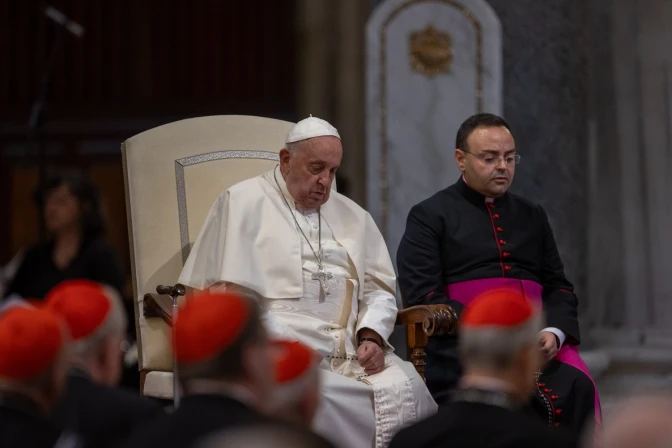 El Papa Francisco durante el rezo del rosario por la paz en Tierra Santa el 6 de octubre