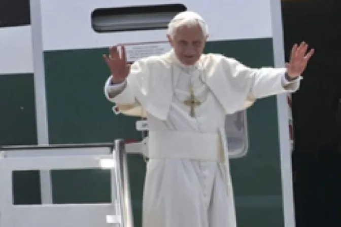 Cuba: Benedicto XVI llega a La Habana