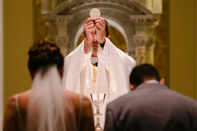 Pareja Católica Cuaresma