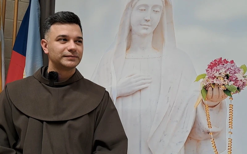 «Nunca discuto sobre Medjugorje, pero les digo: ‘ven y verás'», afirma su párroco