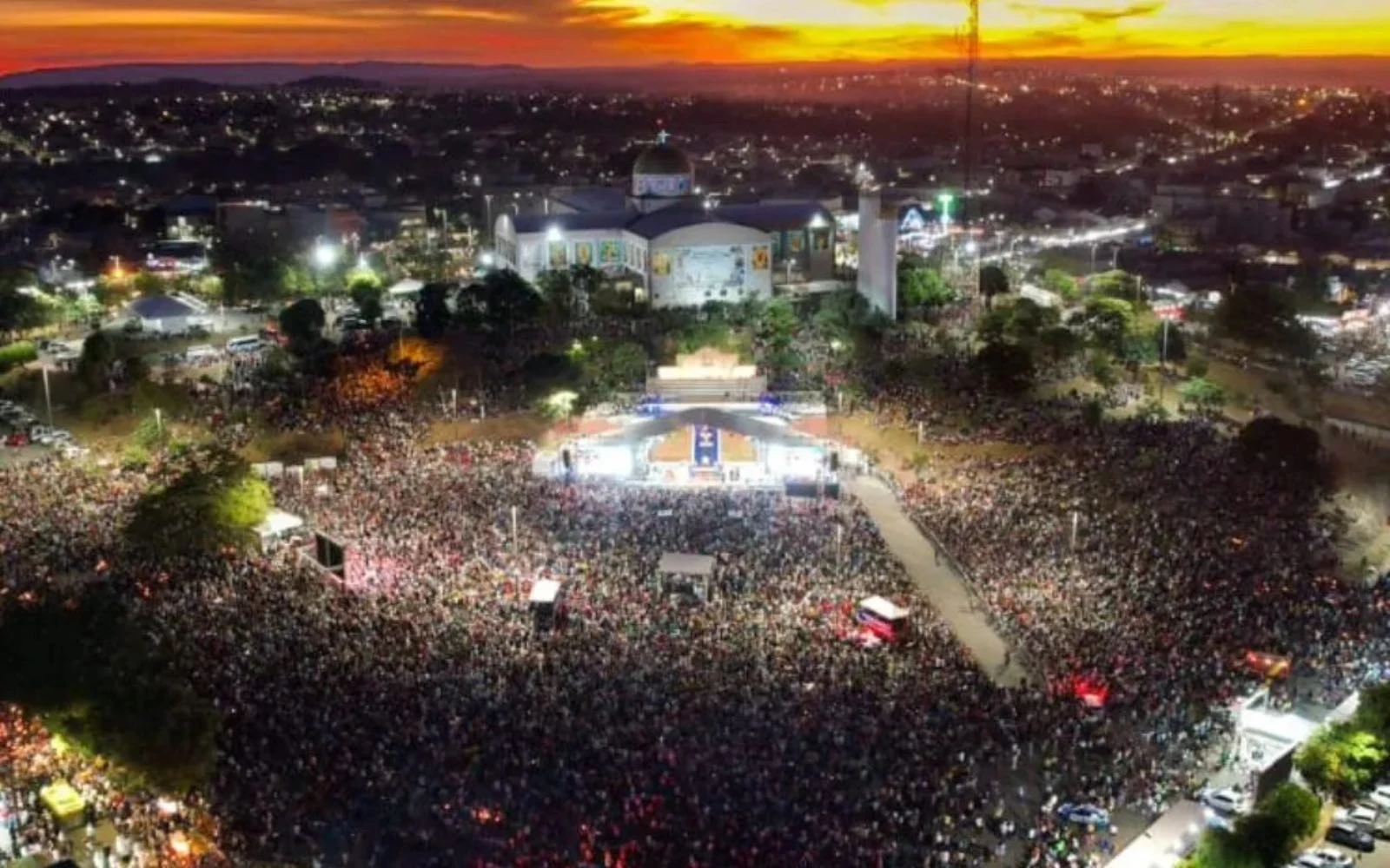 Peregrinos en la Misa de clausura de la Peregrinación del Divino Padre Eterno 2024?w=200&h=150