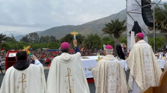 Misa en la peregrinación a Santa Teresa de los Andes