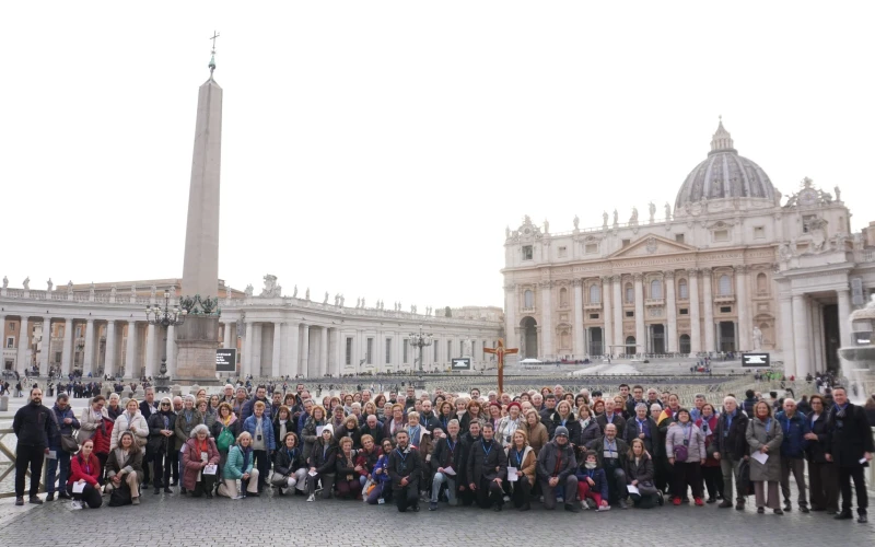 Peregrinos en el Jubileo: Vivimos en una “montaña rusa” con la salud del Papa Francisco