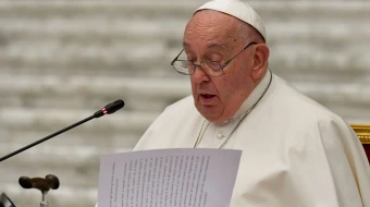 Imagen del Papa Francisco durante su discurso en la sesión final del Sínodo de la Sinodalidad