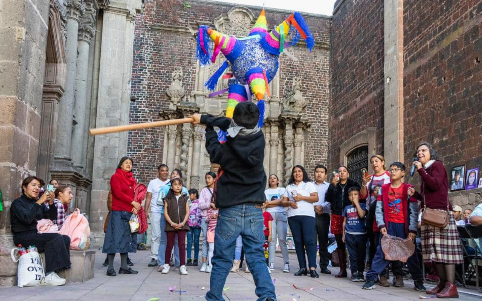 Posada en la Basílica de Guadalupe con colectivos de familias que buscan a un hijo desaparecidos.?w=200&h=150