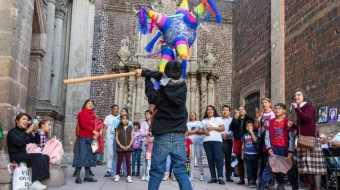 Posada en la Basílica de Guadalupe con colectivos de familias que buscan a un hijo desaparecidos.