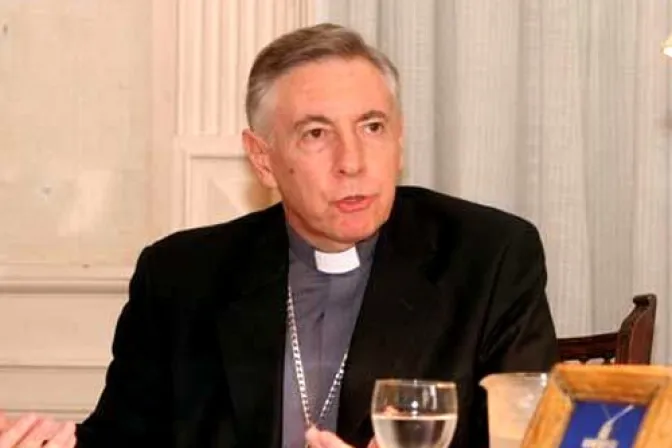 Mons. Aguer advierte: Ley de fecundación asistida significa "fabricar bebés"