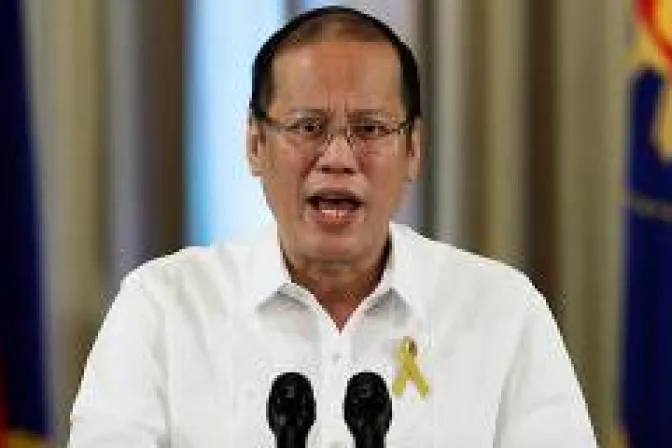 Presidente de Filipinas promulga ley anti-vida