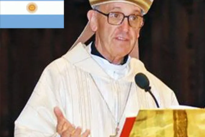 Cardenal Bergoglio: Obispos deben servir con corazón manso, paciente y constante