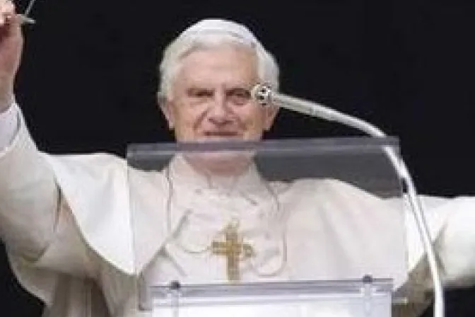 Misericordia de Dios no condena sino que exige retomar camino de conversión, dice el Papa Benedicto