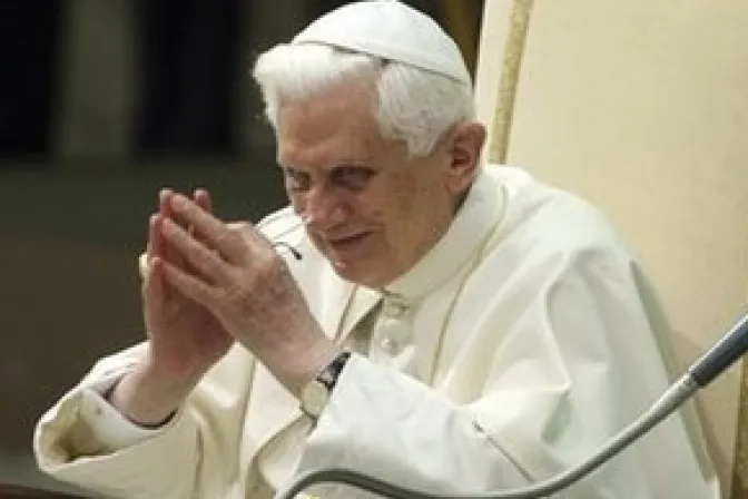 El Papa Benedicto expresa su cercanía espiritual a la Iglesia en Haití