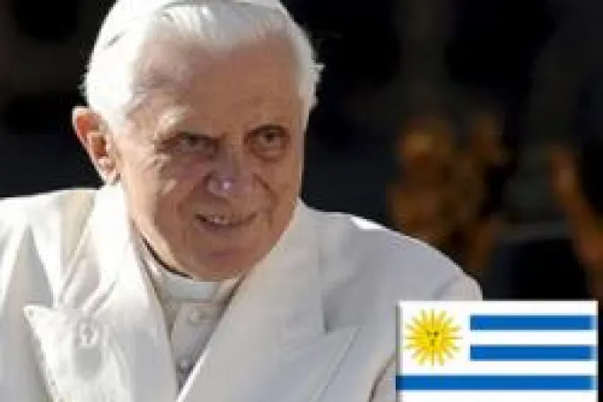 El Papa exhorta a uruguayos a acrecentar devoción a María en las familias