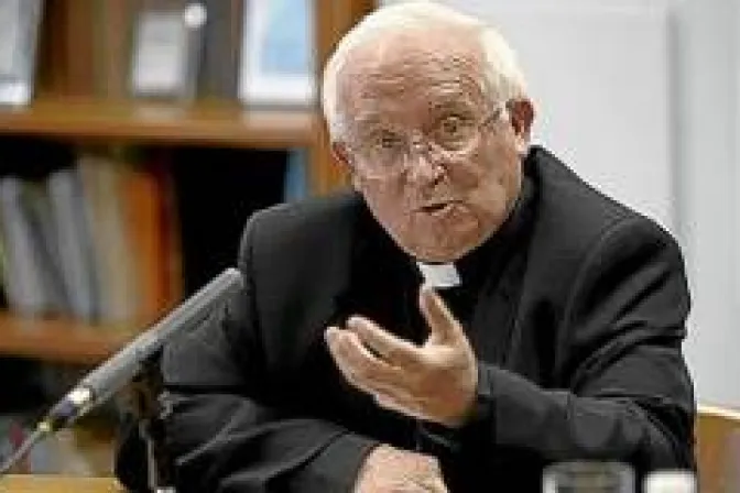 Cardenal Cañizares: Divorciados no están excluidos de la Eucaristía